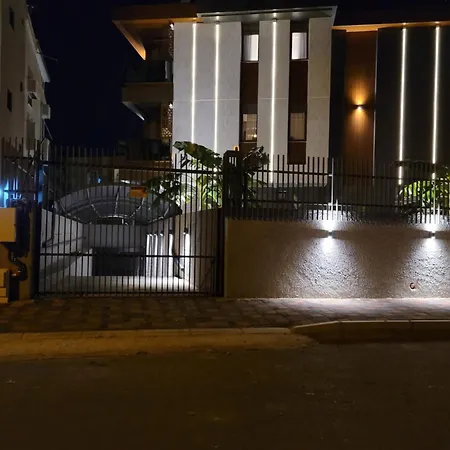 Appartement Diker Port 2 *